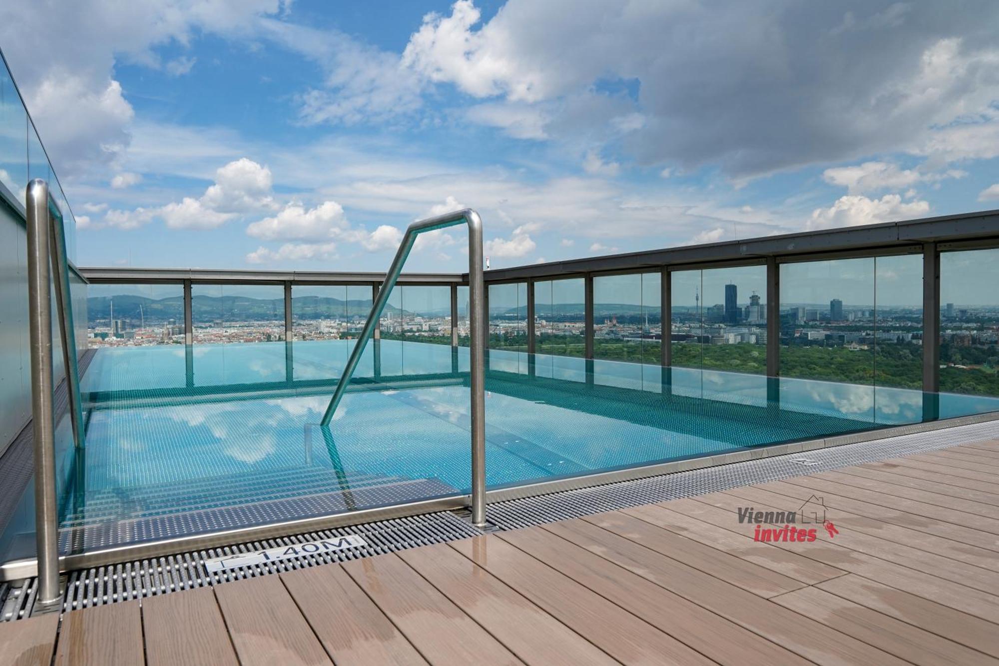 Triiiple 7Heaven - Amazing View On Top Floor With Rooftop Pool ウィーン エクステリア 写真