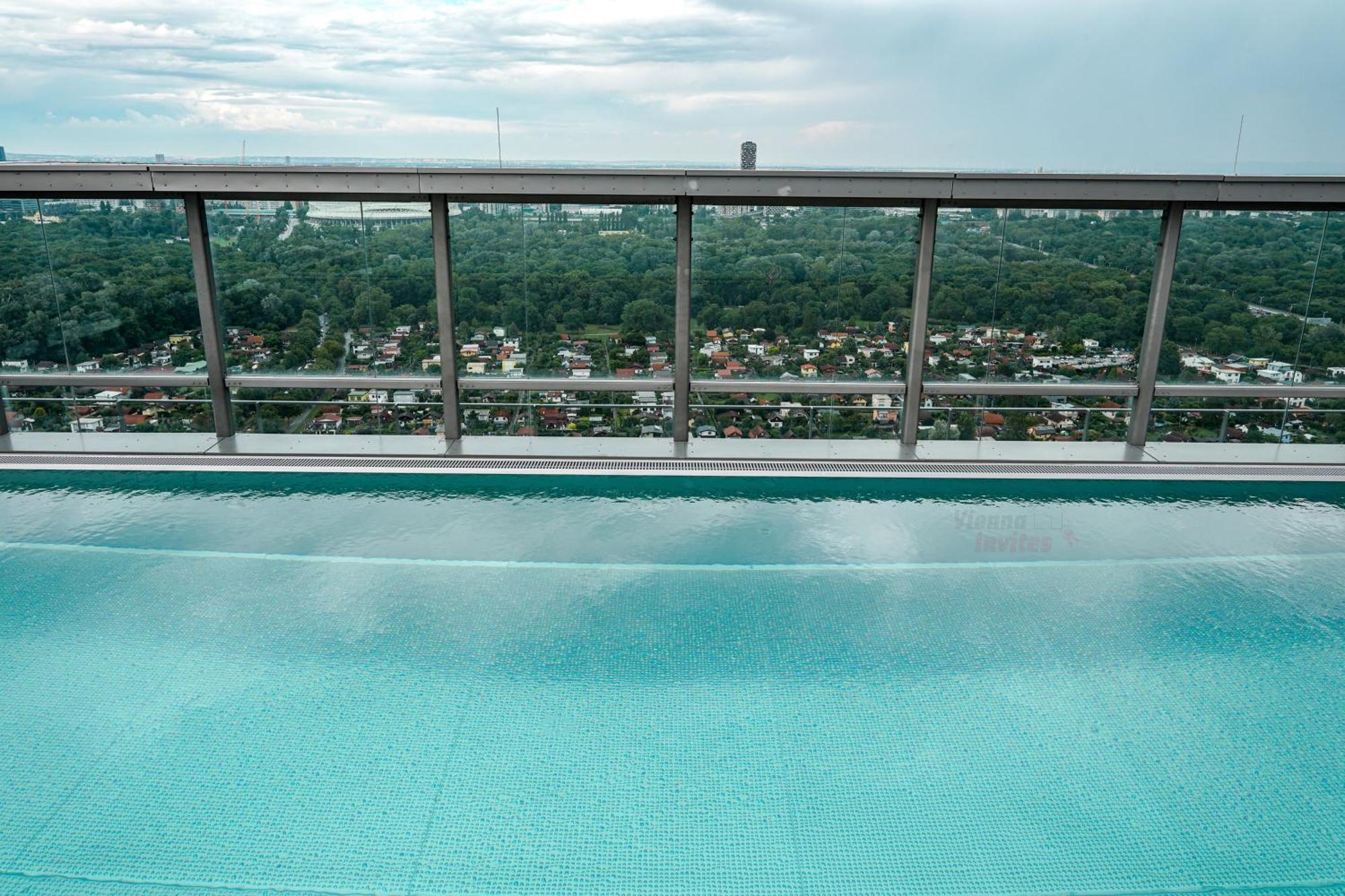 Triiiple 7Heaven - Amazing View On Top Floor With Rooftop Pool ウィーン エクステリア 写真