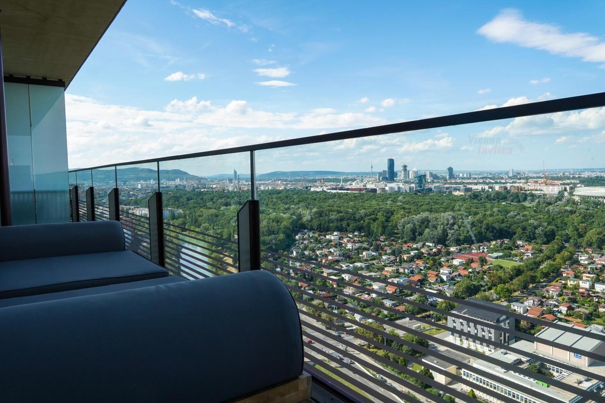 Triiiple 7Heaven - Amazing View On Top Floor With Rooftop Pool ウィーン エクステリア 写真